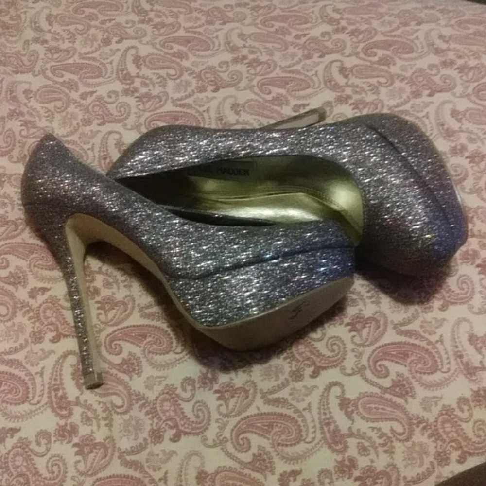 Steven Madden glitter pumps